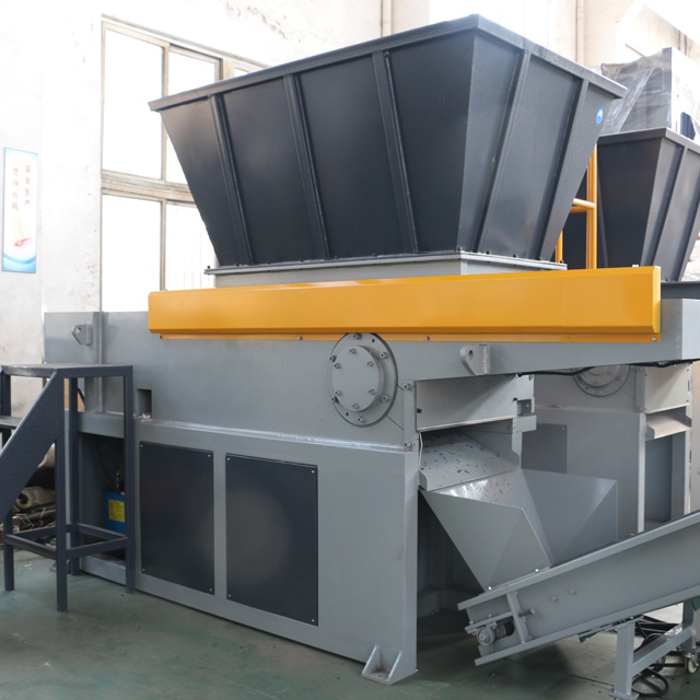 Single Shaft Waste Plastic Shredder Machine
